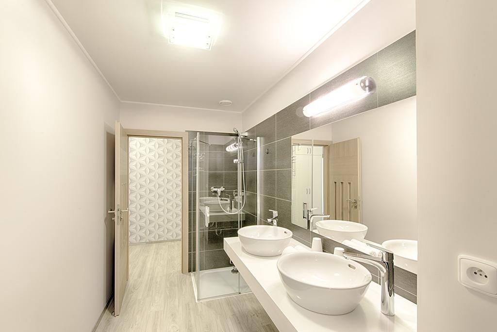 Apartment Promenada 35 كارلوفي فاري المظهر الخارجي الصورة